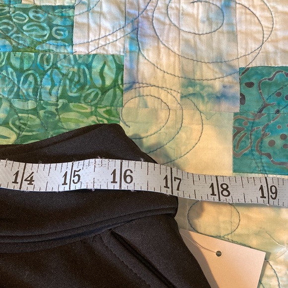 Moral Society women’s shorts - Picture 8 of 9